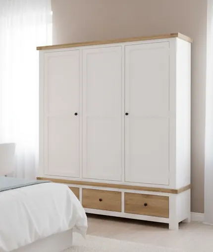 House-Shaped Floor Bed with Rails