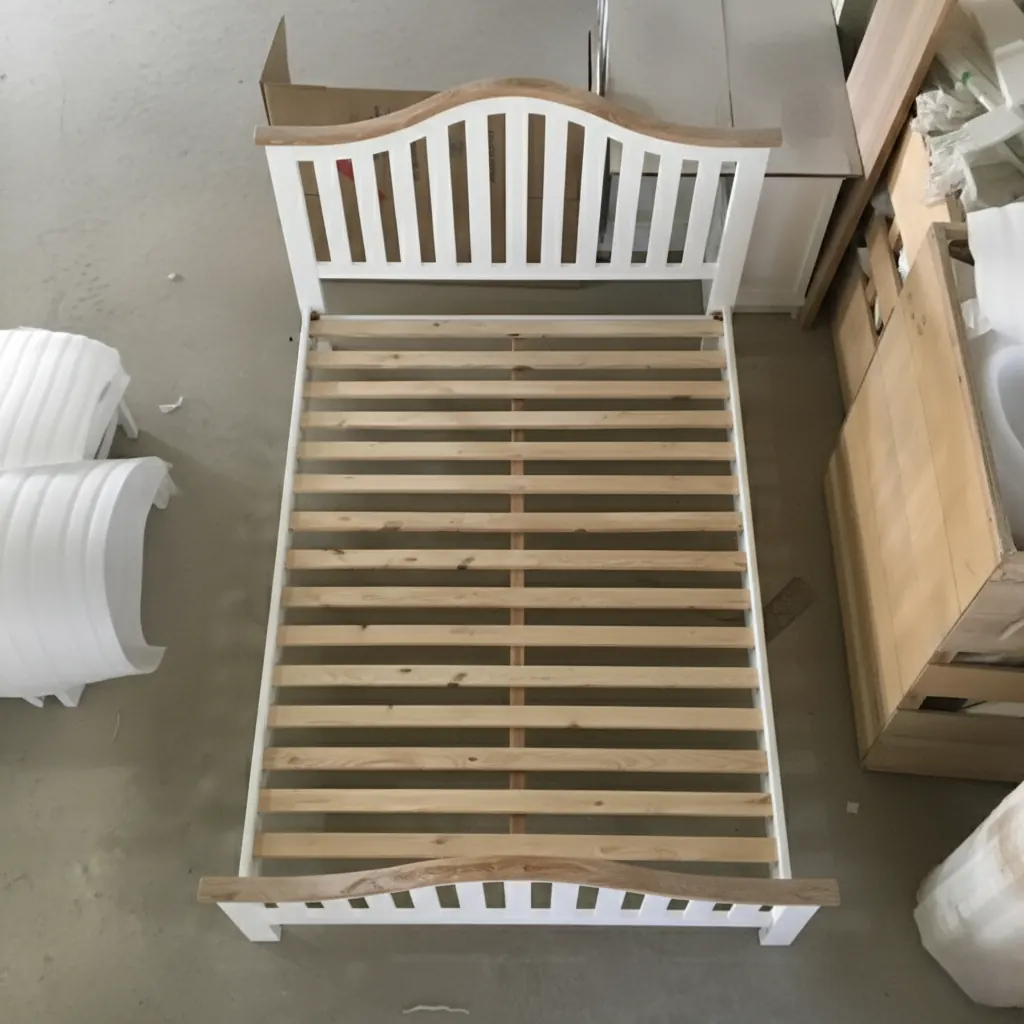Natural Oak Bed – view 3