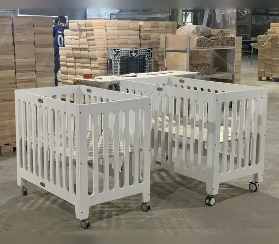 White Baby Crib 124 on Castors with Toddler-Bed Kit - Cribs & Cots by Tan Phuoc Furniture, Vietnam