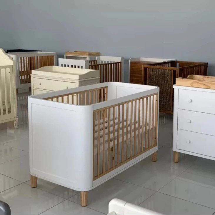 White Crib with Natural Slats and Rounded Corners - Cribs & Cots, flat-pack, Tan Phuoc Furniture Vietnam