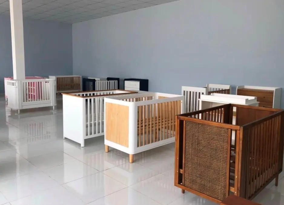 Cribs in the Tan Phuoc furniture showroom
