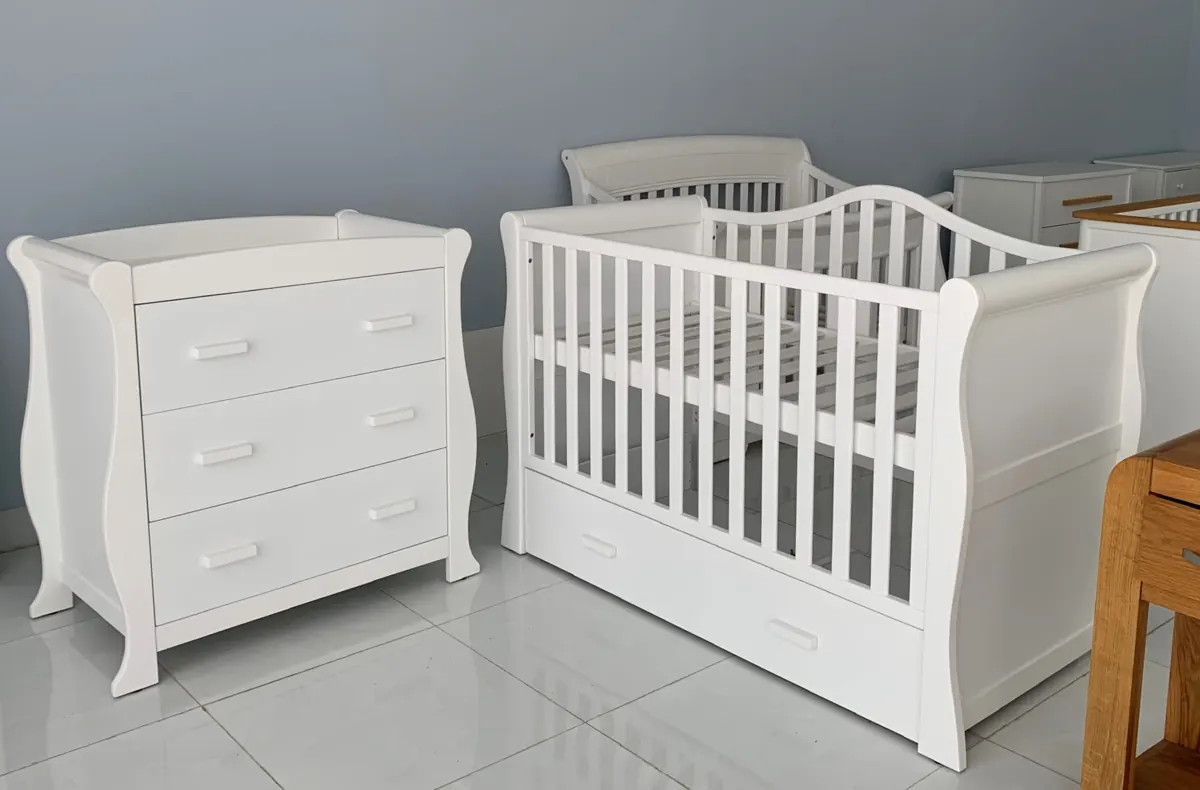 White Crib & 3-Drawer Dresser Nursery Set – view 2