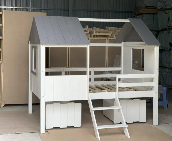 Two-Storey Wooden House Bed – view 3